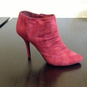 Cityclassified Burgundy Sueded Ankle Boots Sz 8